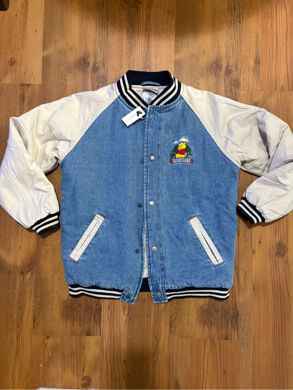 Vintage 90’s Disney Winnie the Pooh bomber style jacket with tags size large